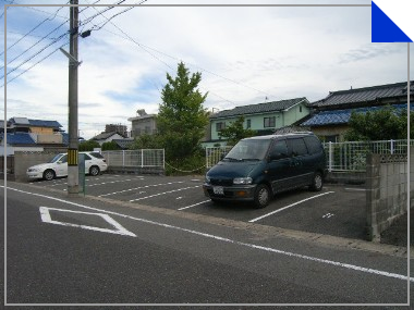 秋根本町Ｆ１駐車場